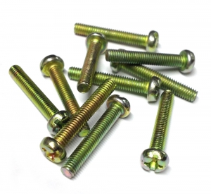 Винт М3x18
